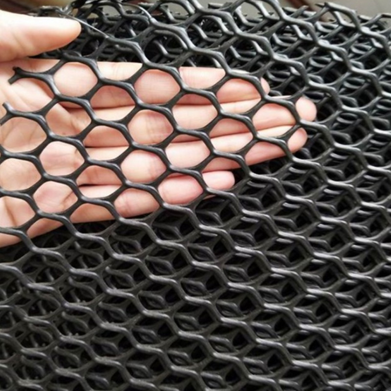Rabbit Cage Wire - Plastic Mesh 19.6 Inches X 16.4