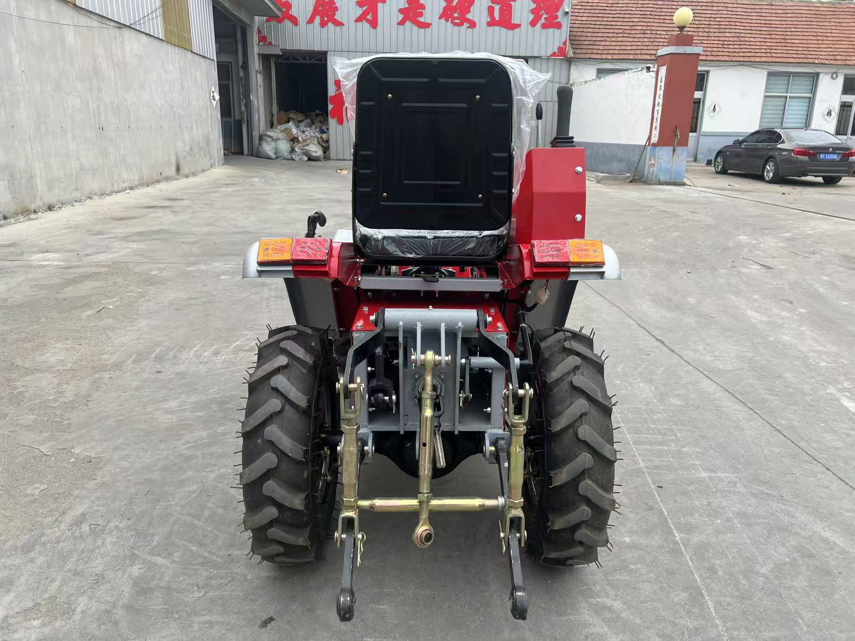 Agricultural Wheeled Farm Trac - Agriculture.Farming Design 评论和价格